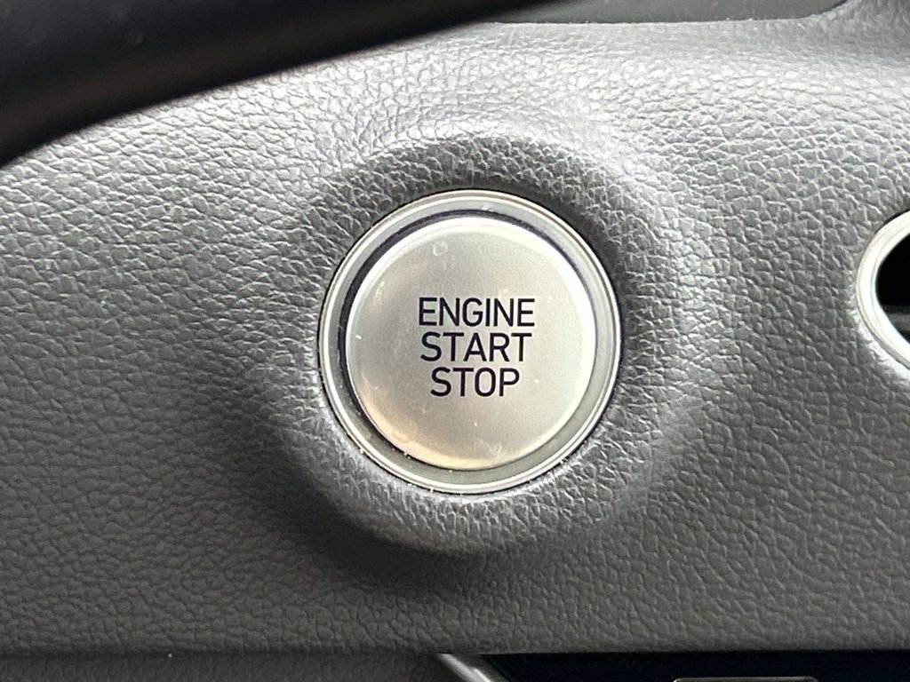 Used 2022 Hyundai Sonata Limited w/ Cargo Package FWD image 35