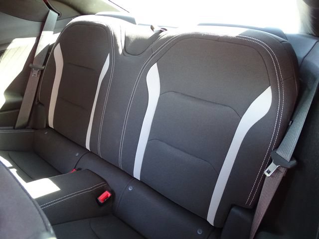 Certified 2021 Chevrolet Camaro LT RWD image 9