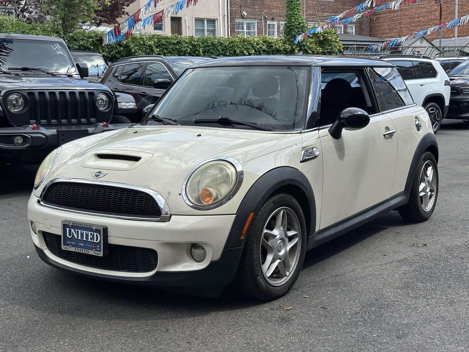 Used 2009 MINI Cooper S FWD image 8