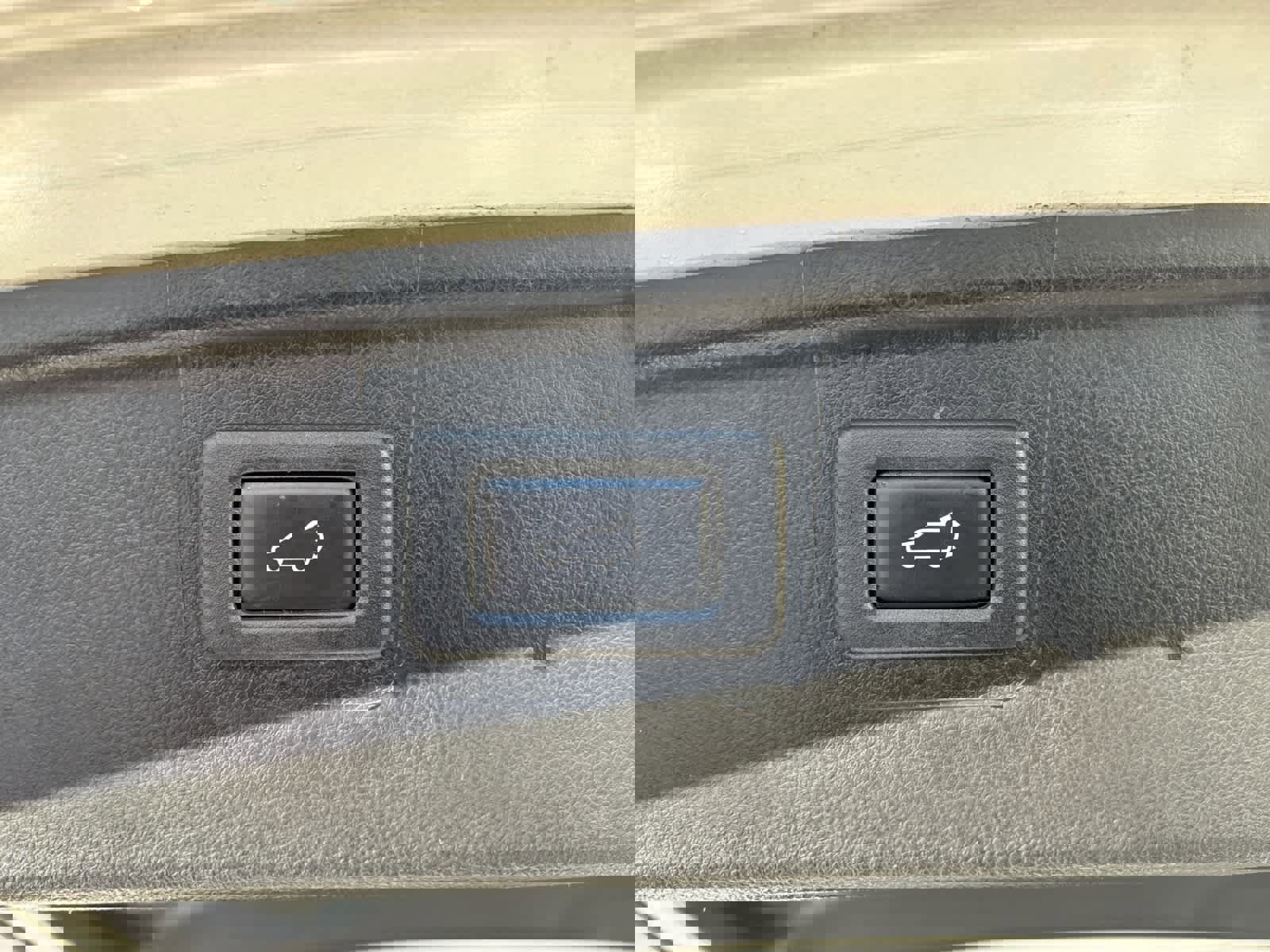 Used 2018 Subaru Outback 2.5i Premium image 27