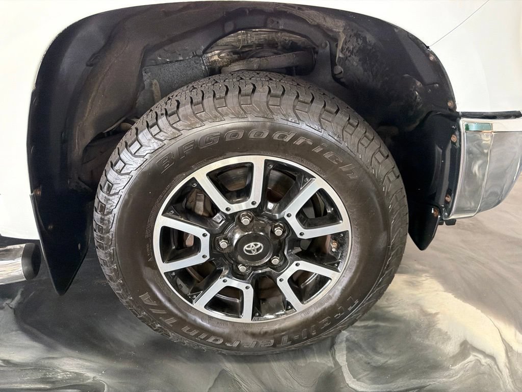 Used 2020 Toyota Tundra SR5 AWD/4WD image 25