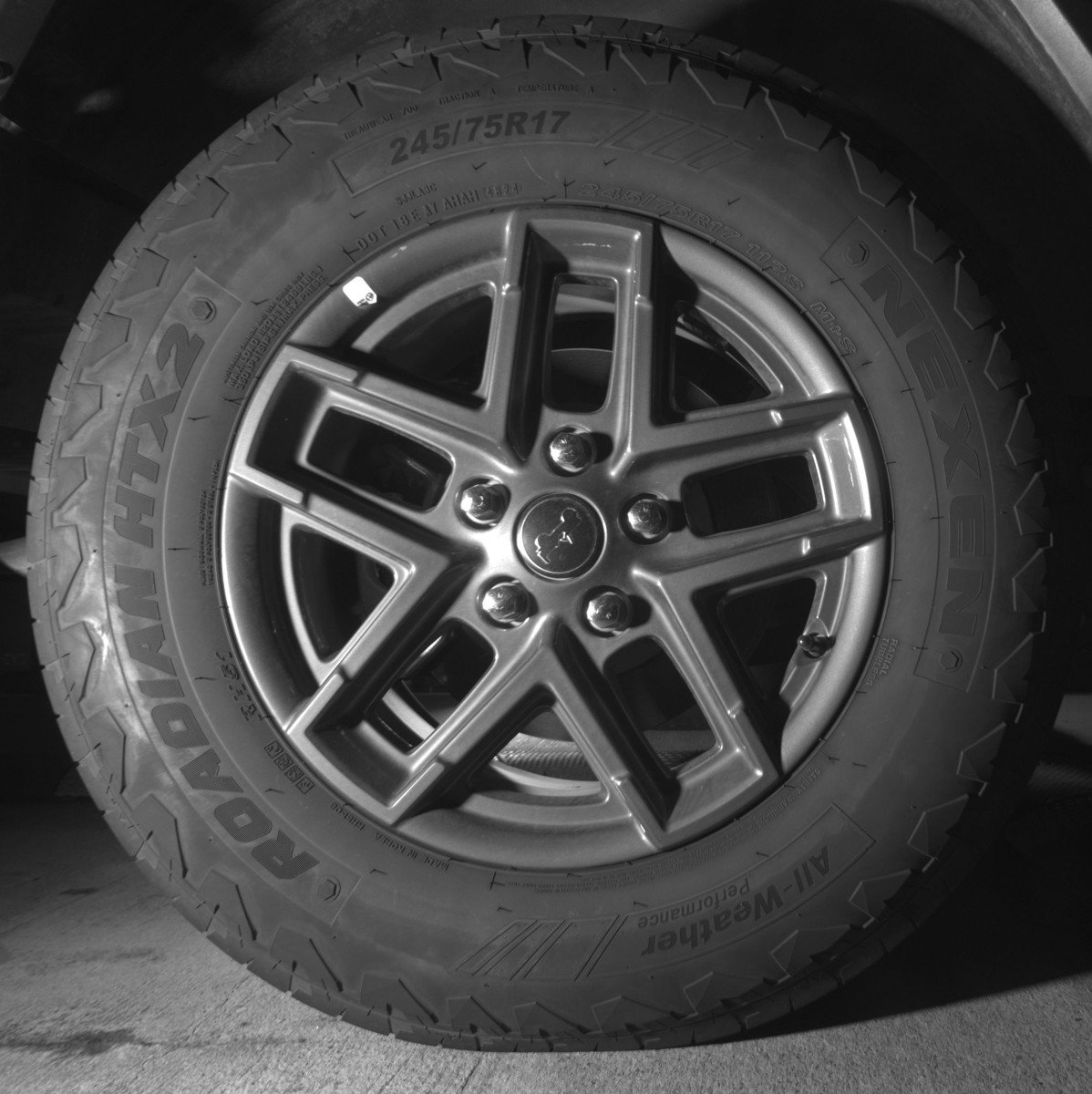 Used 2025 Jeep Wrangler Sport S image 15