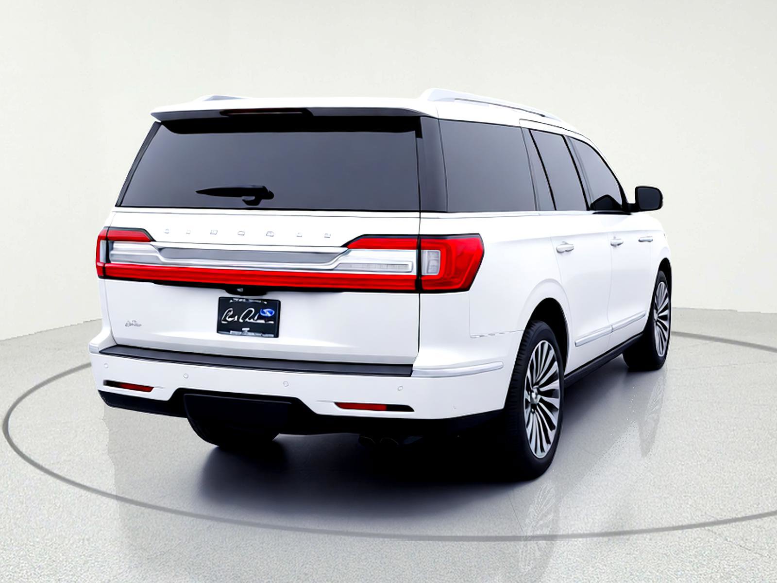 Used 2019 Lincoln Navigator Reserve image 7