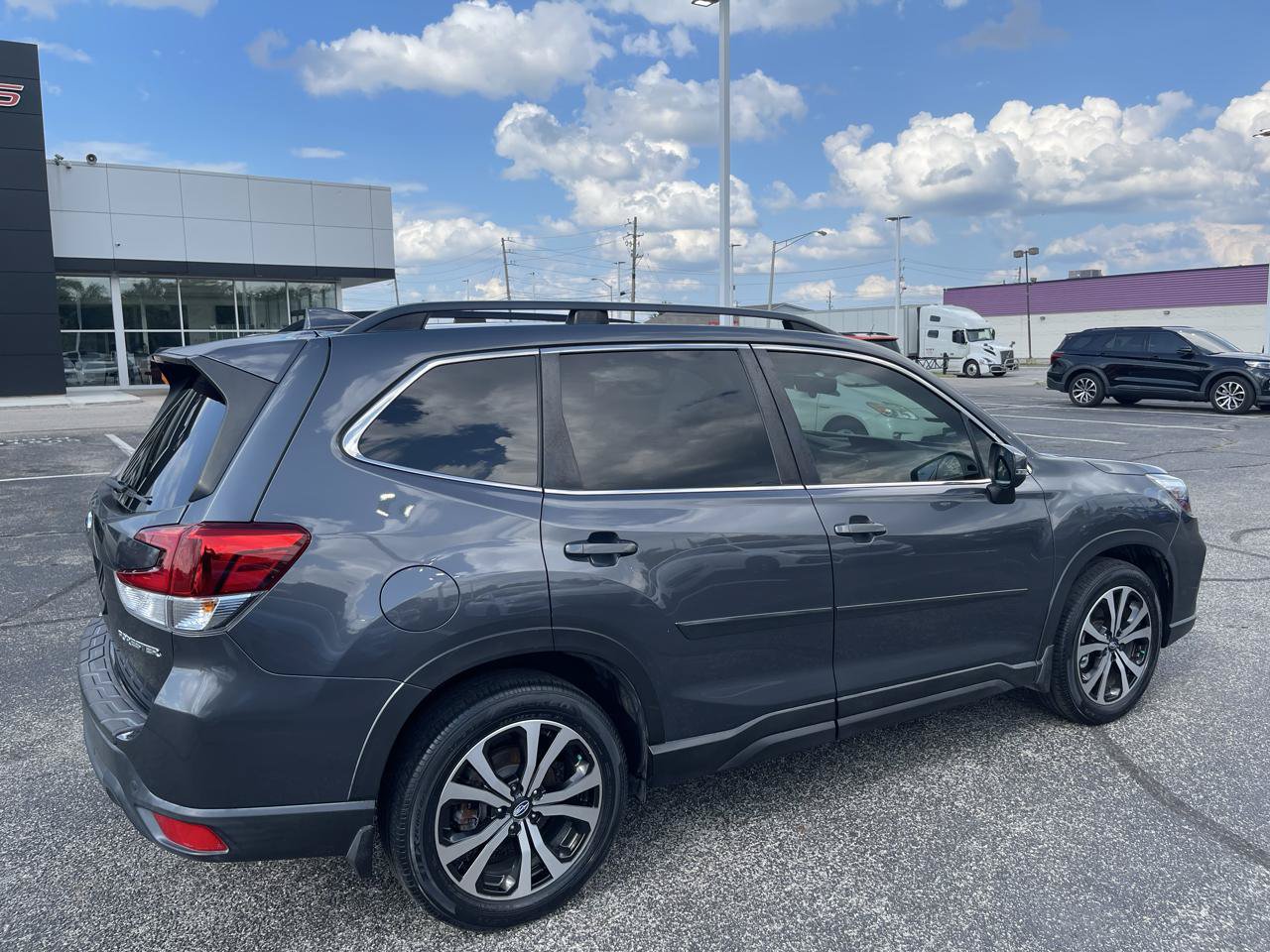 Used 2021 Subaru Forester Limited AWD/4WD image 8