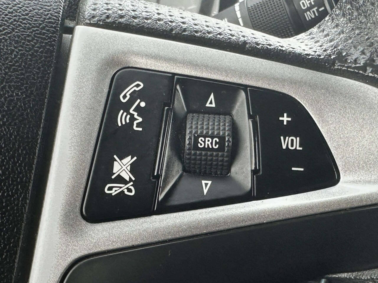 Used 2017 Chevrolet Equinox LT FWD image 28