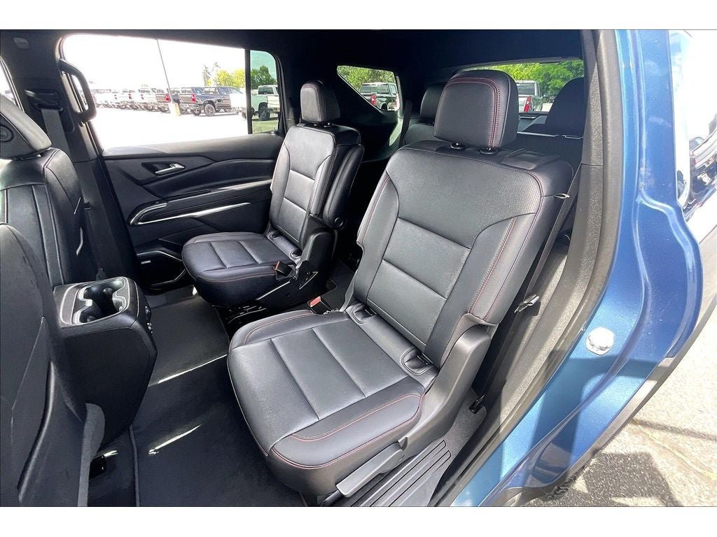 Used 2024 Chevrolet Traverse Z71 w/ Enhanced Driving Package AWD/4WD image 27