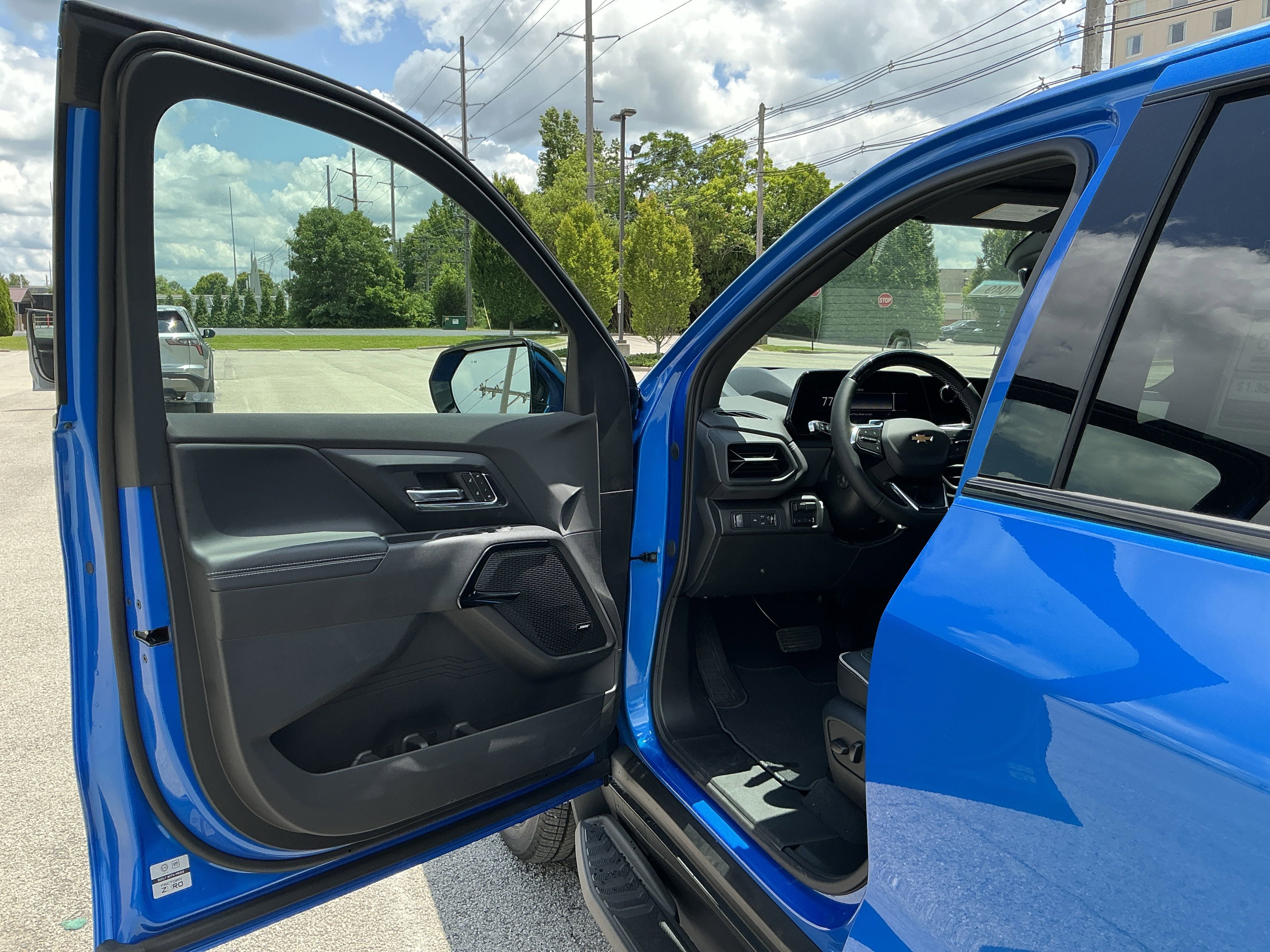 New 2026 Chevrolet Silverado EV LT w/ Premium Package image 9