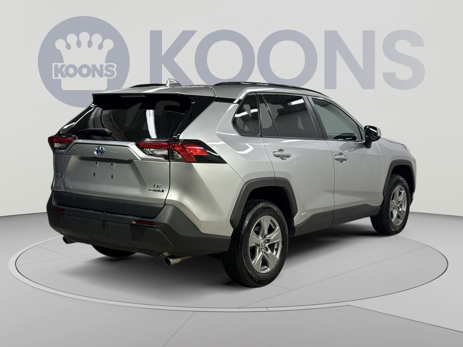 Used 2024 Toyota RAV4 LE AWD/4WD image 20