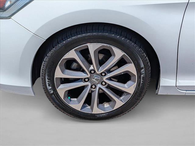 Used 2015 Honda Accord Sport image 28