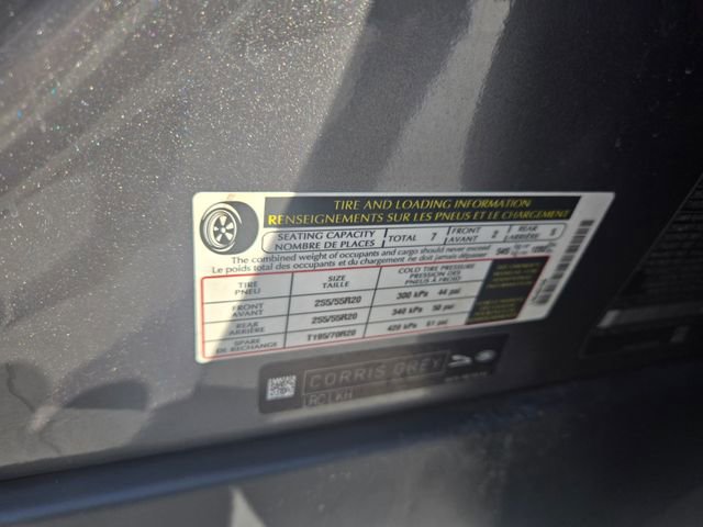 Used 2017 Land Rover Discovery HSE AWD/4WD image 26