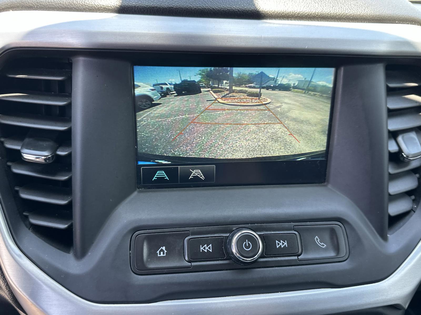 Used 2019 GMC Acadia SLE FWD image 29
