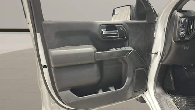 Used 2022 Chevrolet Silverado 1500 Custom w/ LPO, Dark Essentials Package AWD/4WD image 9