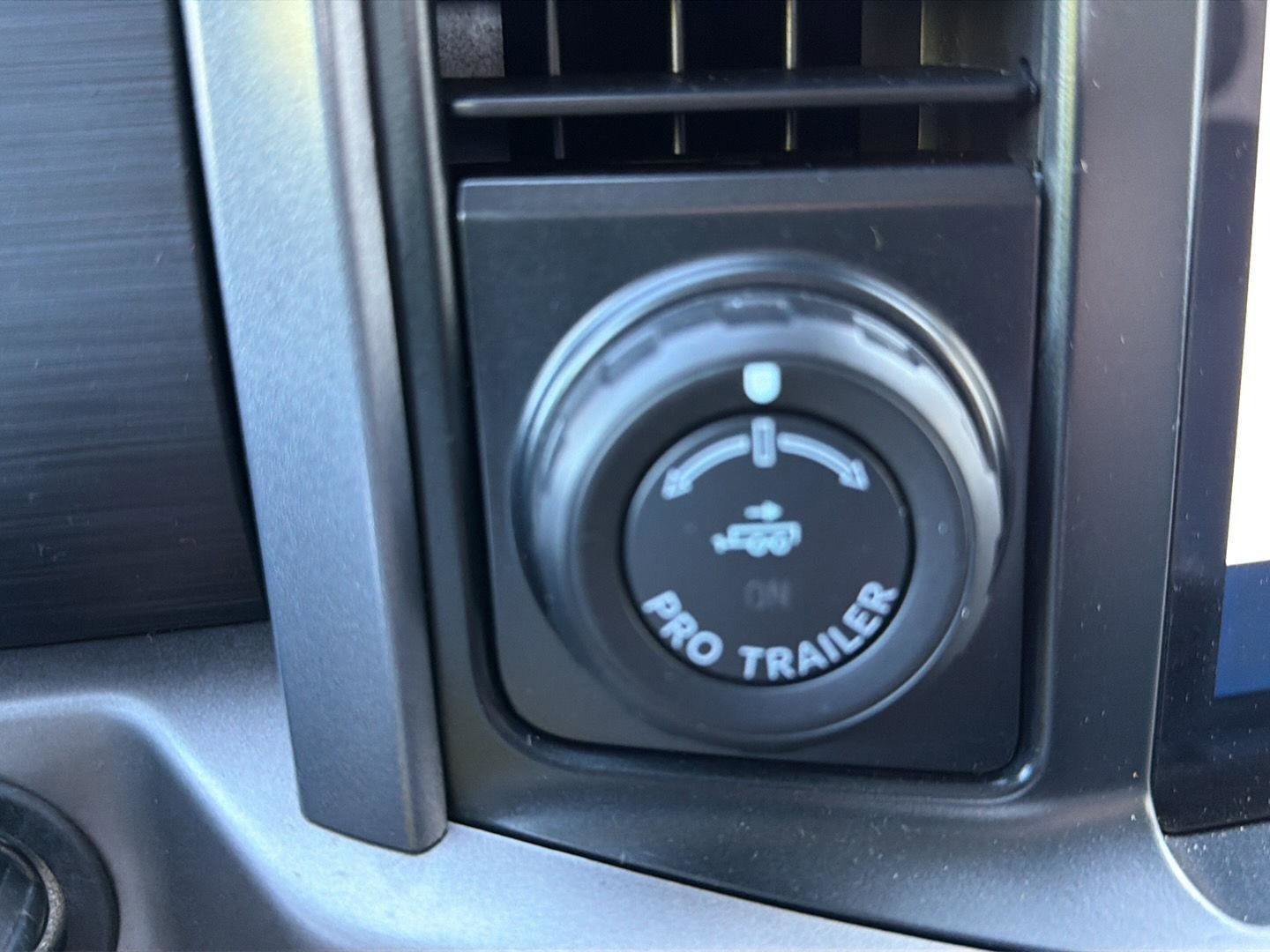 Used 2024 Ford F150 XLT w/ Mobile Office Package image 10