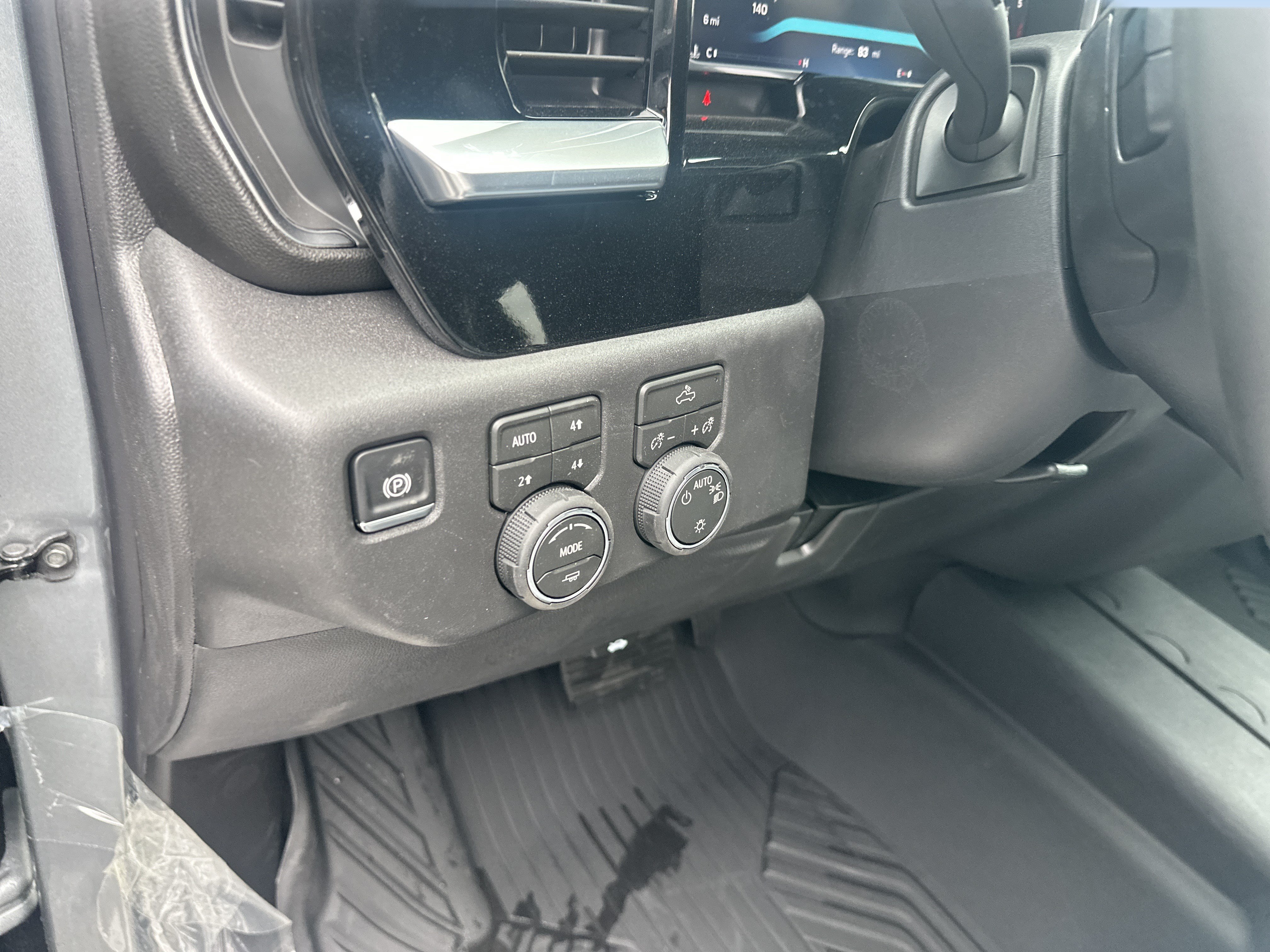 New 2026 Chevrolet Silverado 1500 LT AWD/4WD image 11
