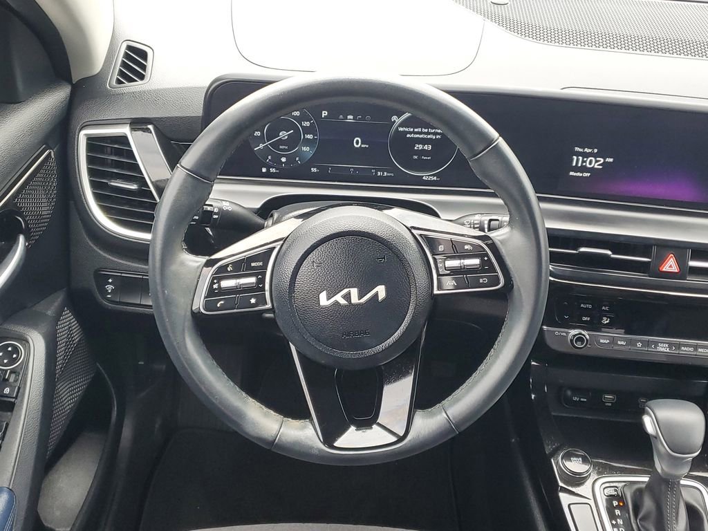 Certified 2024 Kia Seltos S FWD image 24