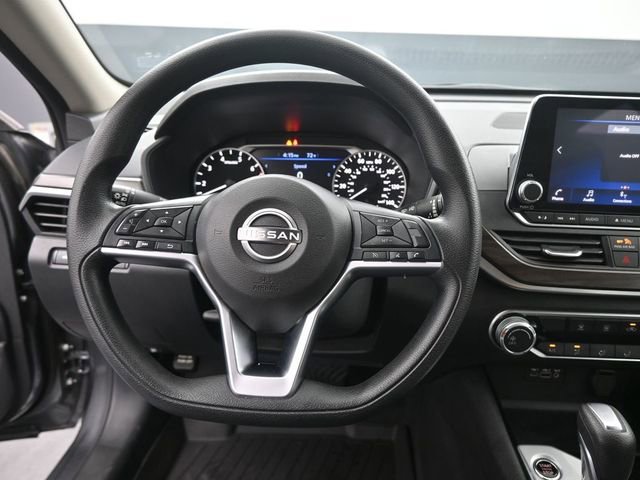 Used 2024 Nissan Altima 2.5 SV image 32