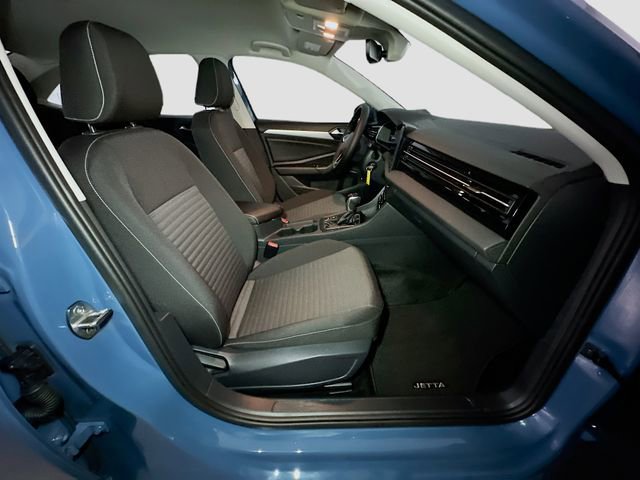 Used 2025 Volkswagen Jetta S image 35