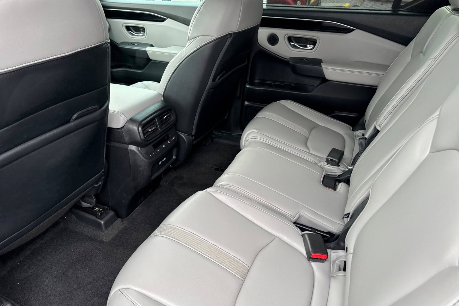 Used 2023 Honda Pilot EX-L image 26