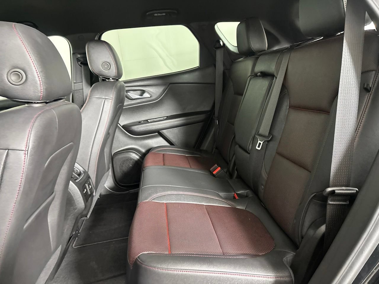 Used 2025 Chevrolet Blazer RS FWD image 23