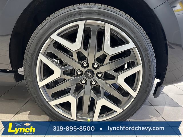New 2026 Ford Expedition Max Platinum AWD/4WD image 32