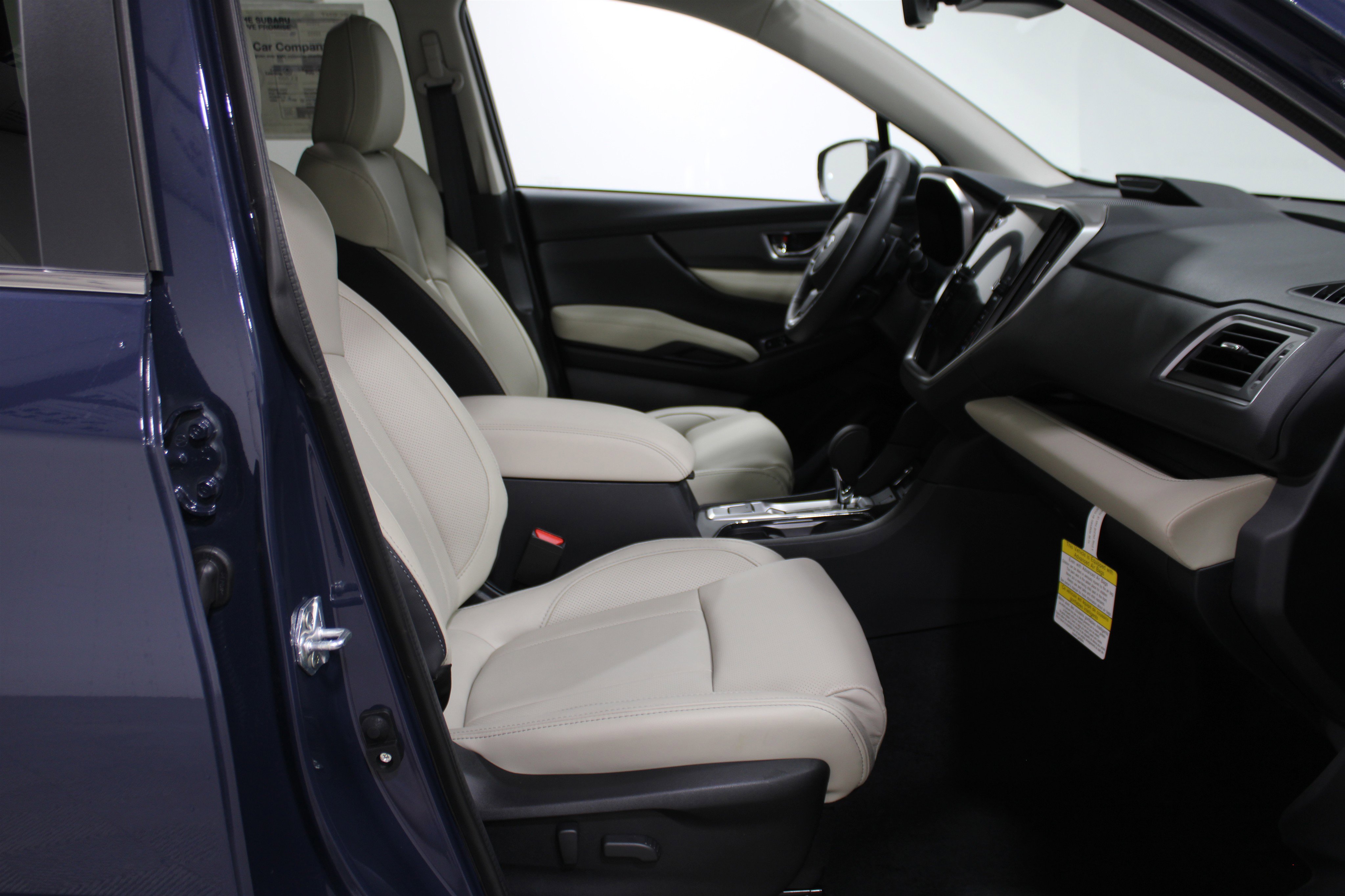 New 2025 Subaru Ascent Limited image 27