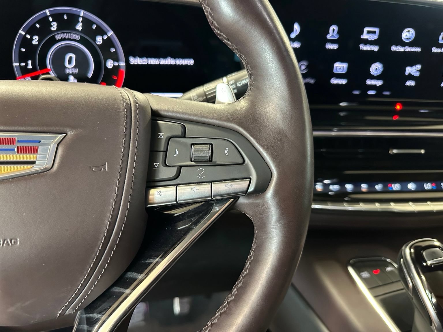 Used 2023 Cadillac Escalade V AWD/4WD image 21