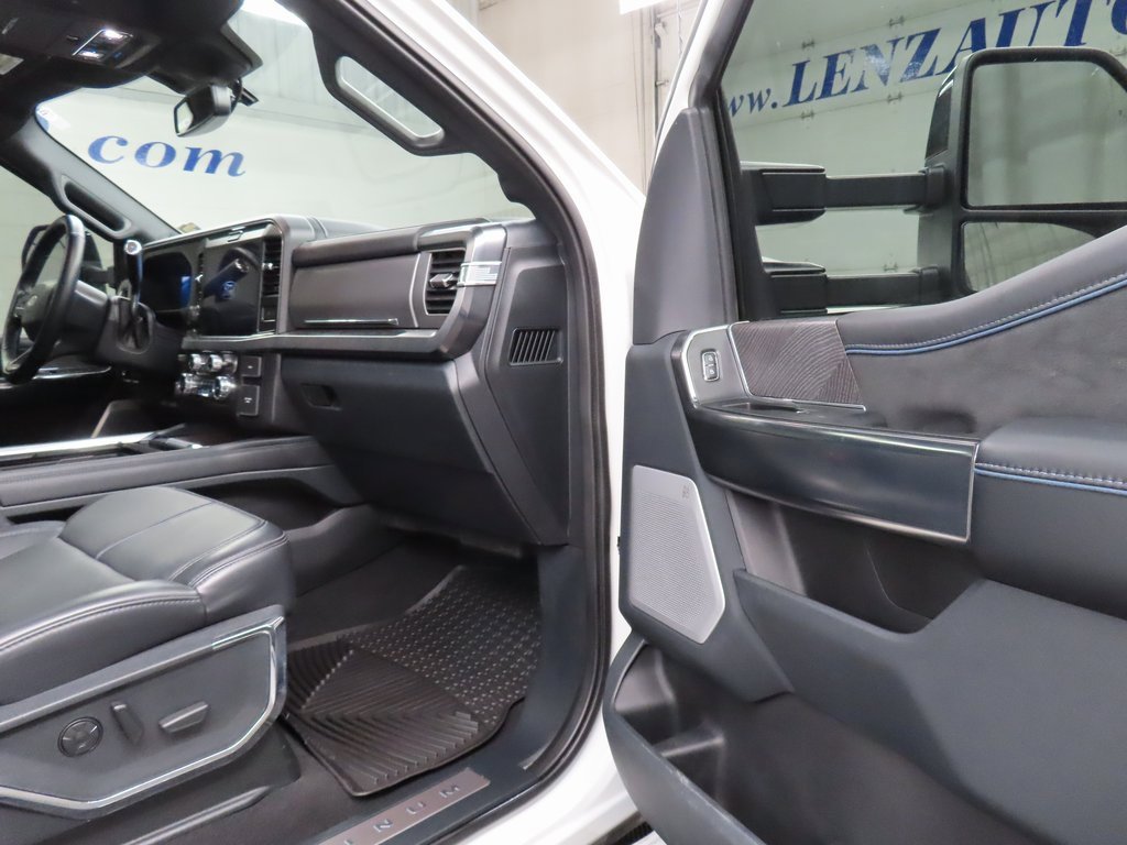 Used 2025 Ford F250 Platinum image 30
