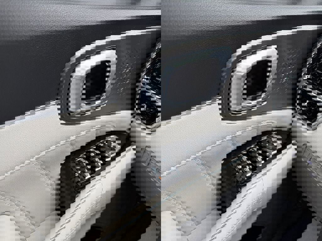 Used 2022 Kia Sorento SX image 17