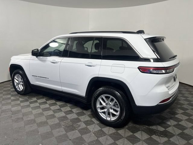 Certified 2023 Jeep Grand Cherokee Laredo w/ Luxury Tech Group I AWD/4WD image 6