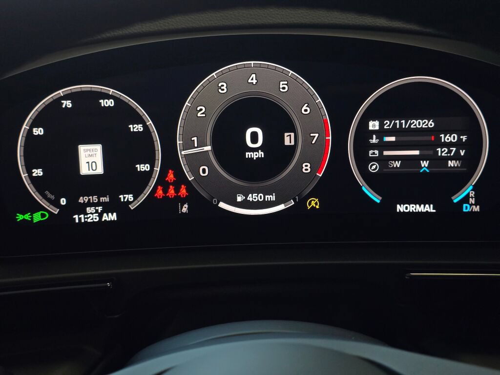 Certified 2025 Porsche Cayenne Coupe AWD/4WD image 43