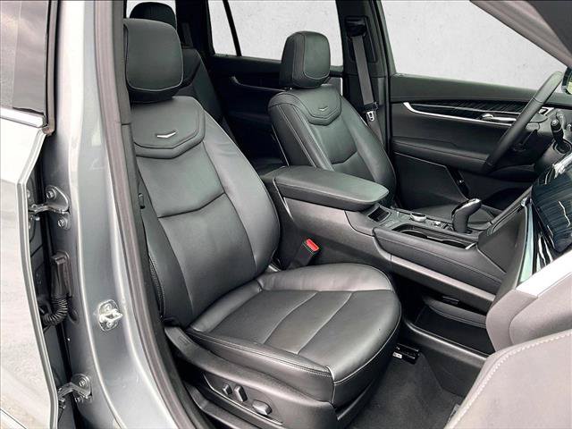 Used 2024 Cadillac XT6 Premium Luxury AWD/4WD image 9