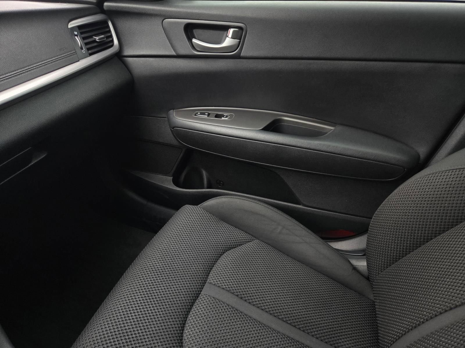 Used 2020 Kia Optima LX FWD image 28