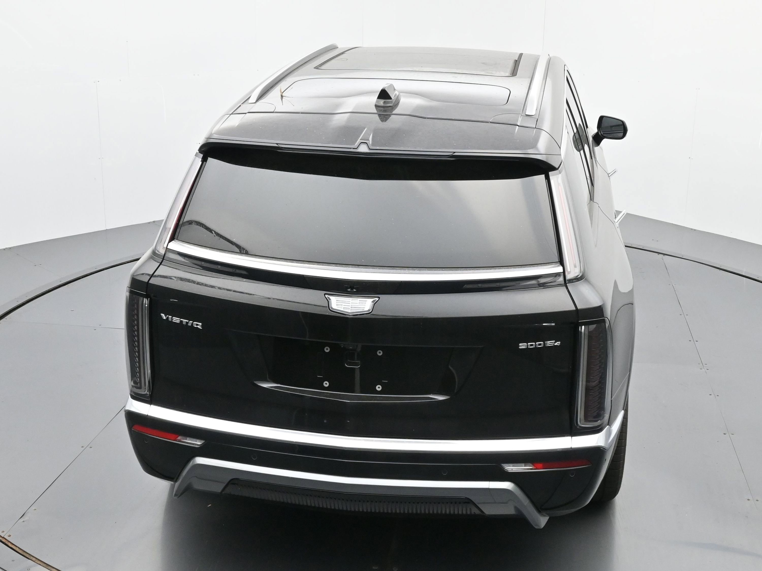 New 2026 Cadillac Vistiq Luxury w/ LPO, Floor Liner Package image 26