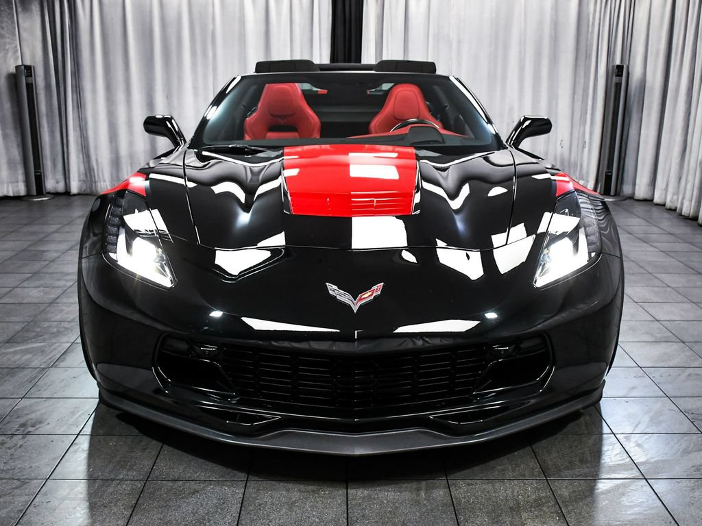 Used 2019 Chevrolet Corvette Grand Sport RWD image 2