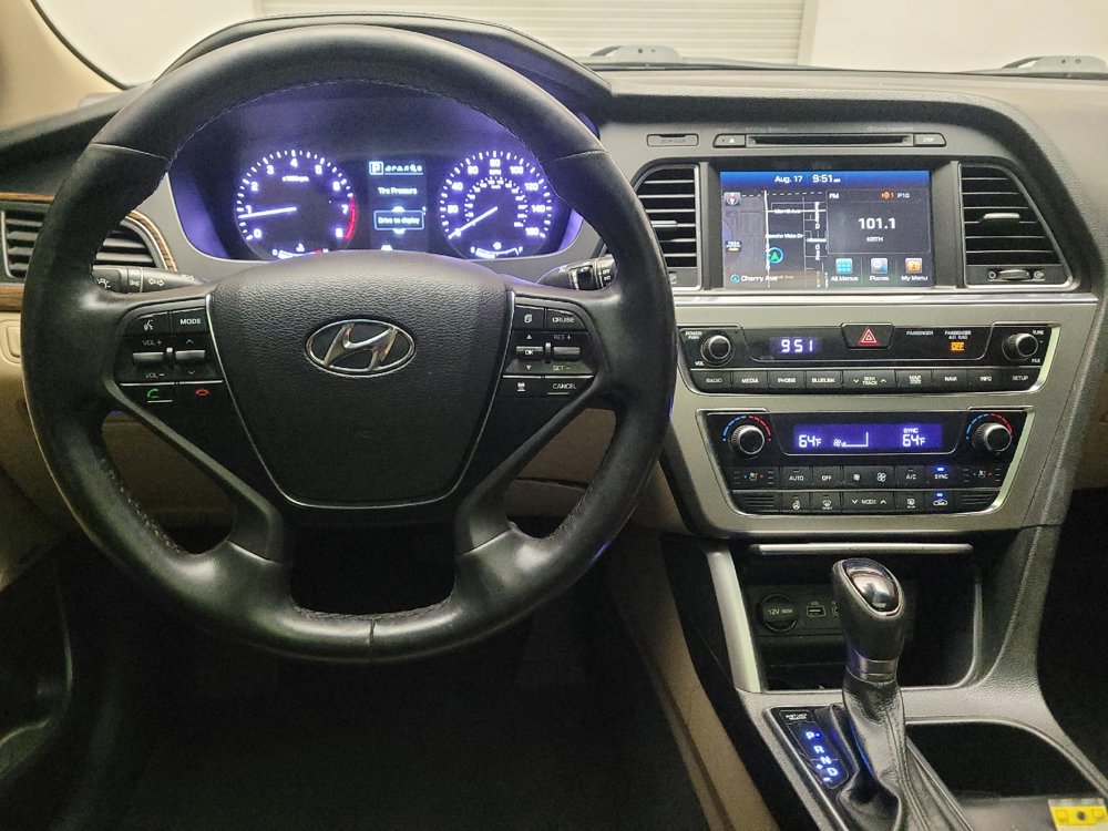 Used 2016 Hyundai Sonata Limited w/ Option Group 05 FWD image 22