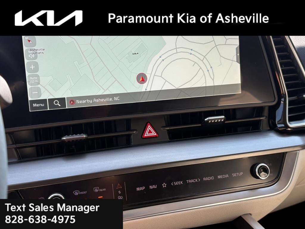 Certified 2025 Kia Sportage EX AWD/4WD image 9