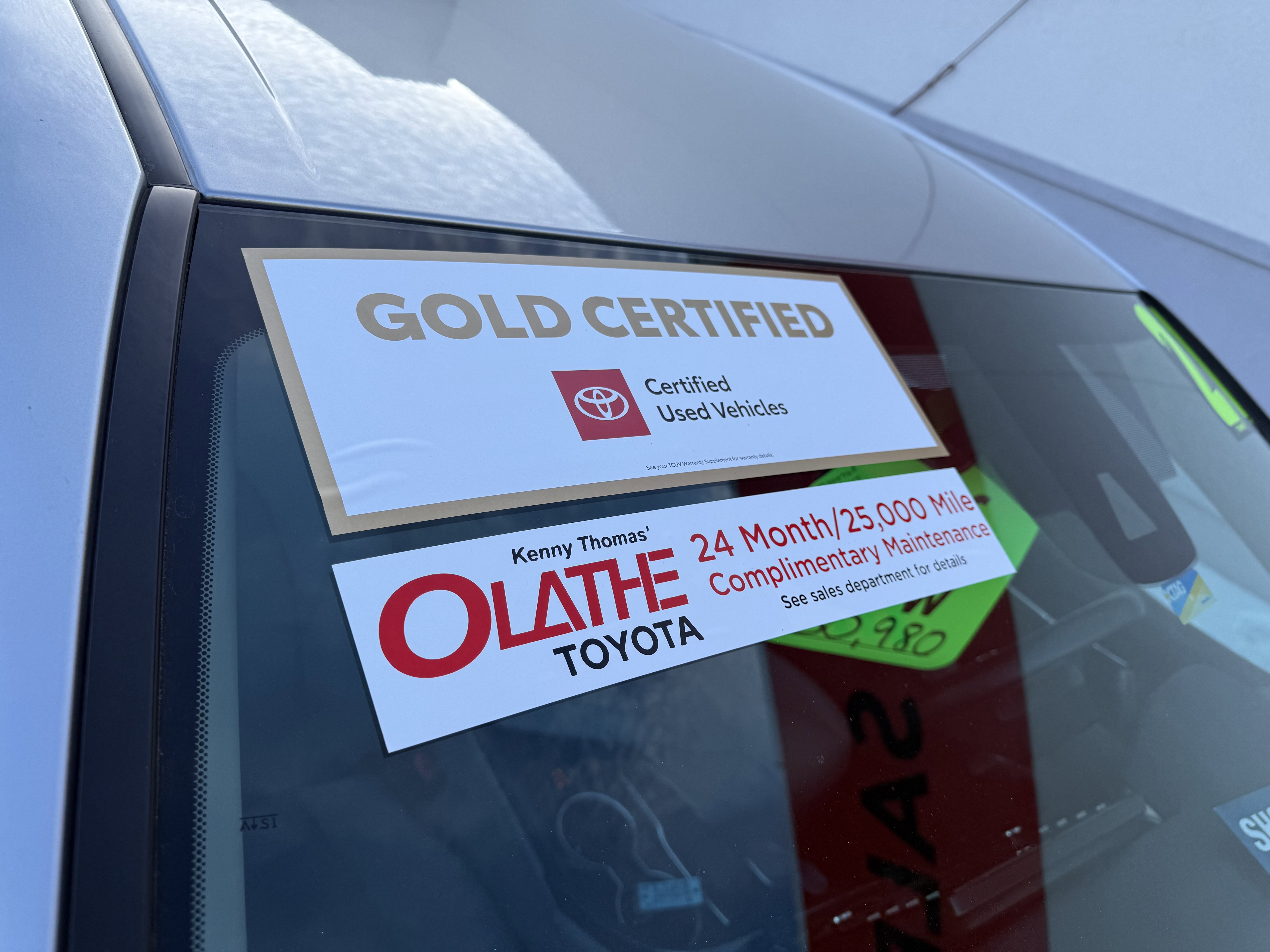 Certified 2021 Toyota Camry XLE w/ Cold Weather Package image 18