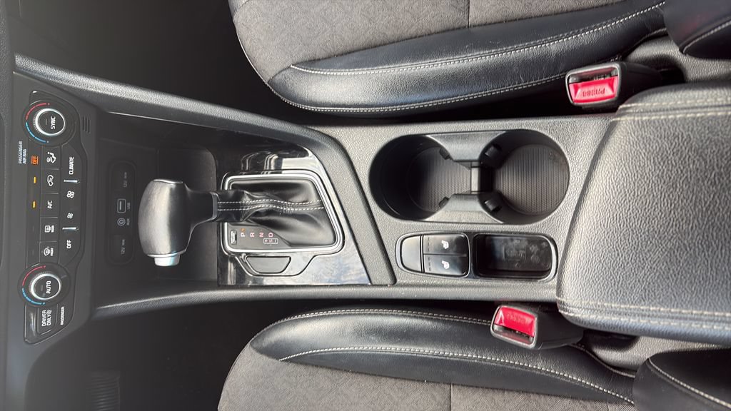Used 2019 Kia Niro S Touring FWD image 14