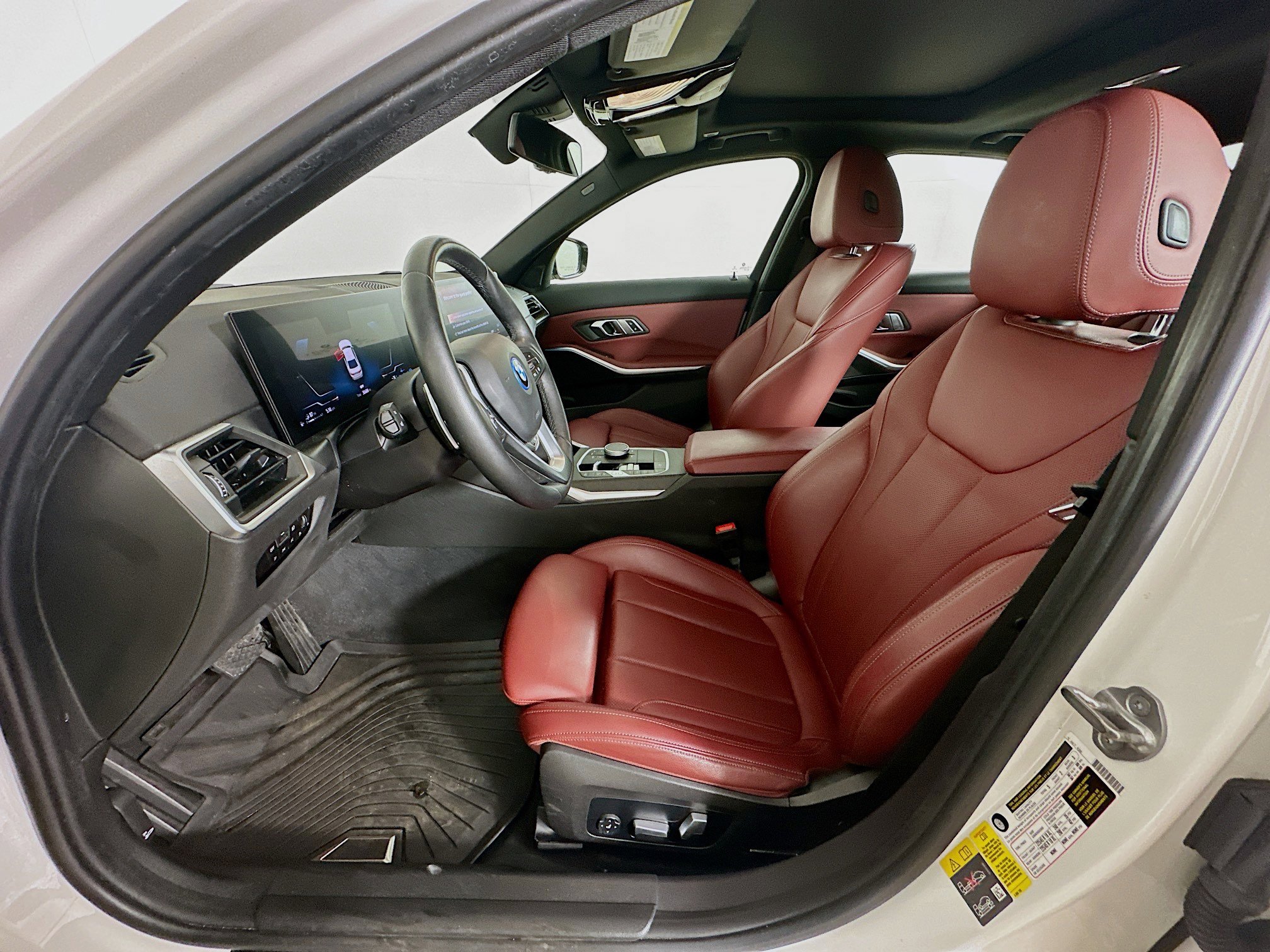 Used 2023 BMW 330e xDrive w/ Driving Assistance Package image 13