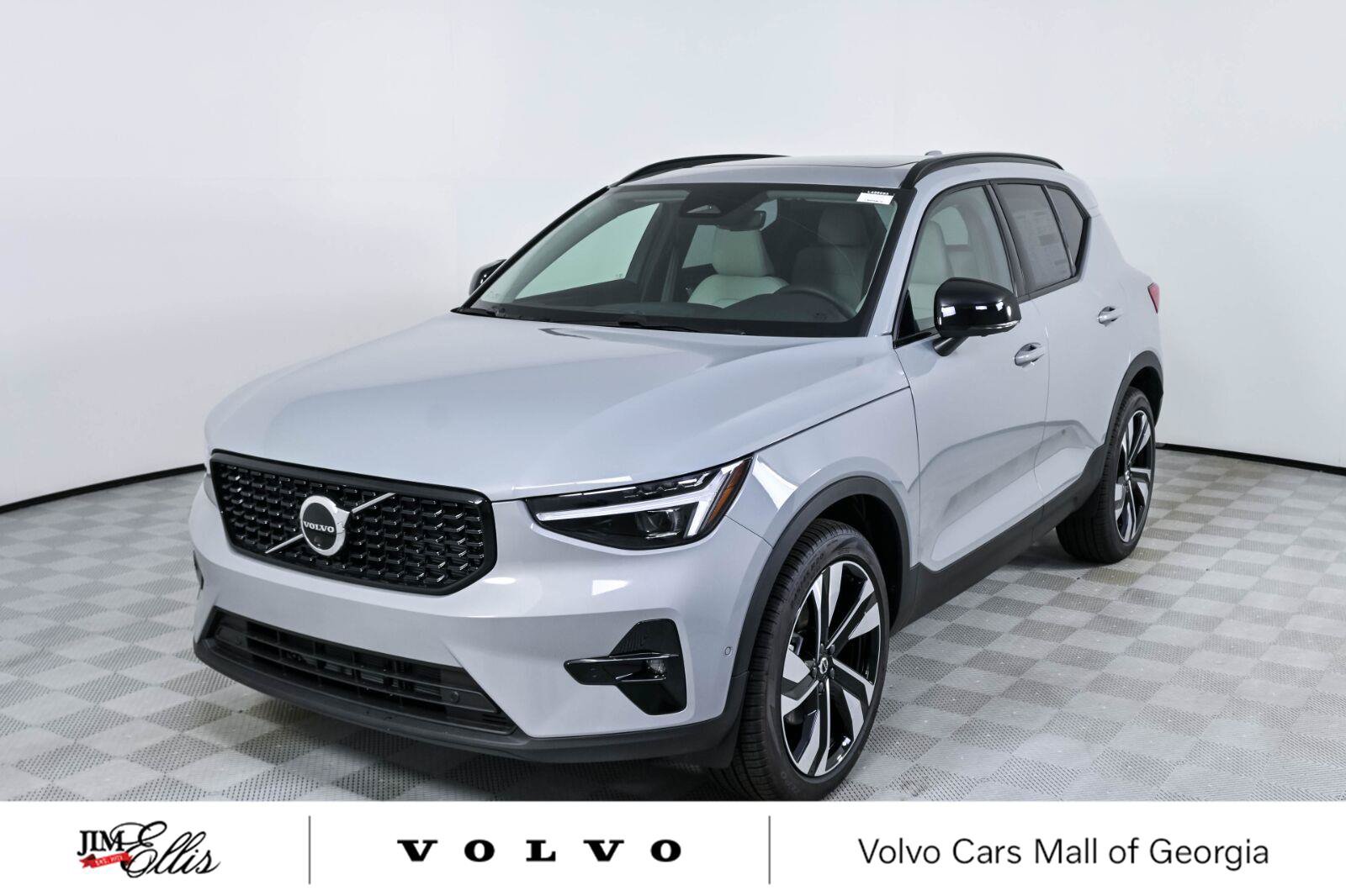 New 2026 Volvo XC40 B5 Plus w/ Climate Package AWD/4WD image 1
