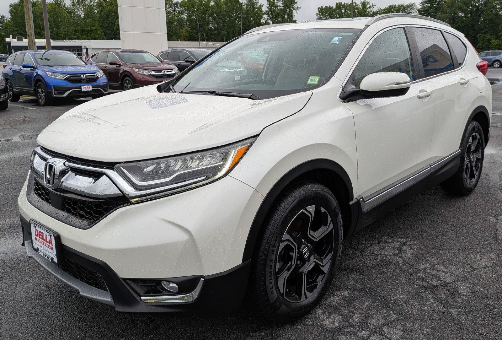 Used 2017 Honda CR-V Touring image 4