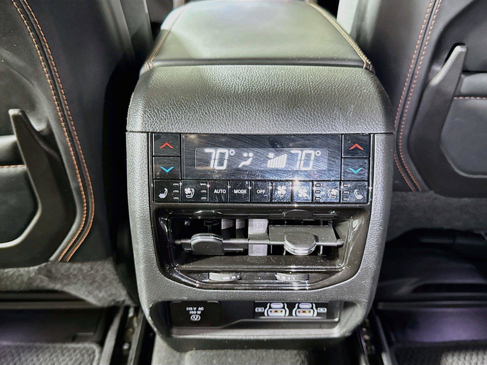 Used 2025 Jeep Grand Cherokee L Summit AWD/4WD image 24