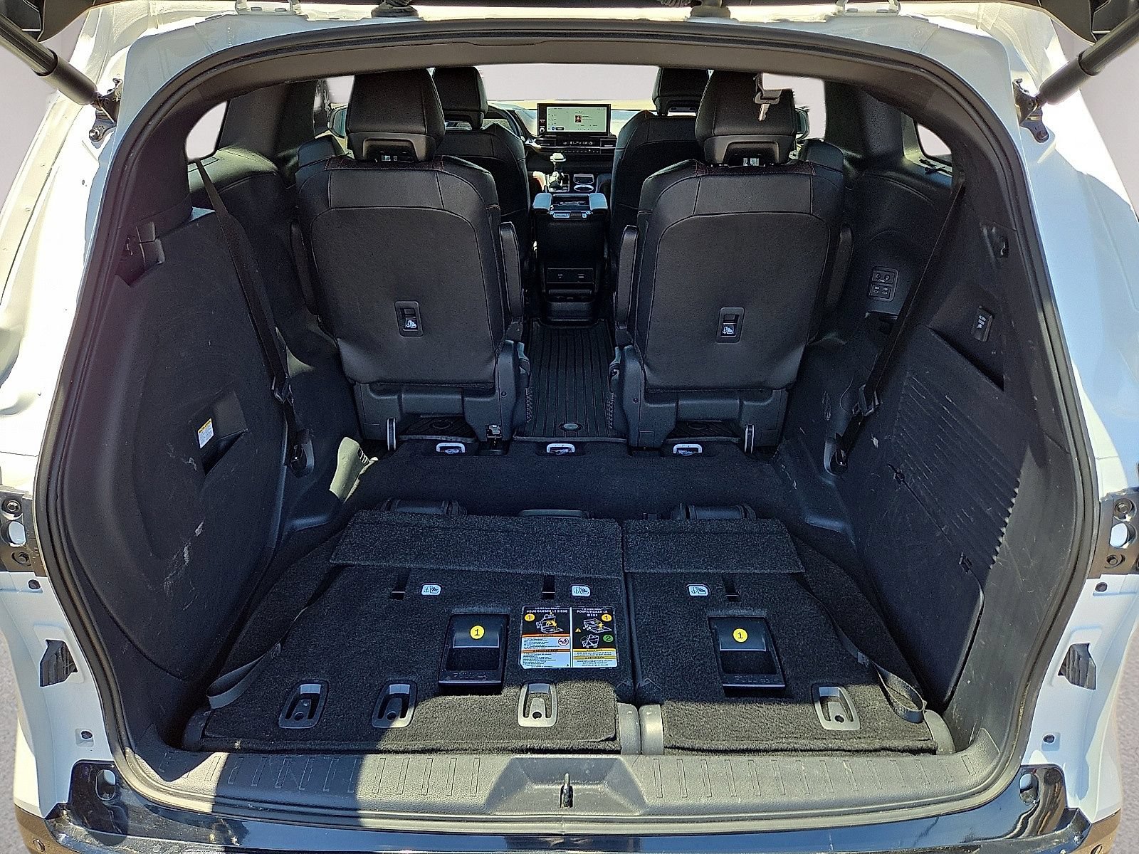 Used 2025 Toyota Sienna XSE w/ XSE Premium Package AWD/4WD image 14