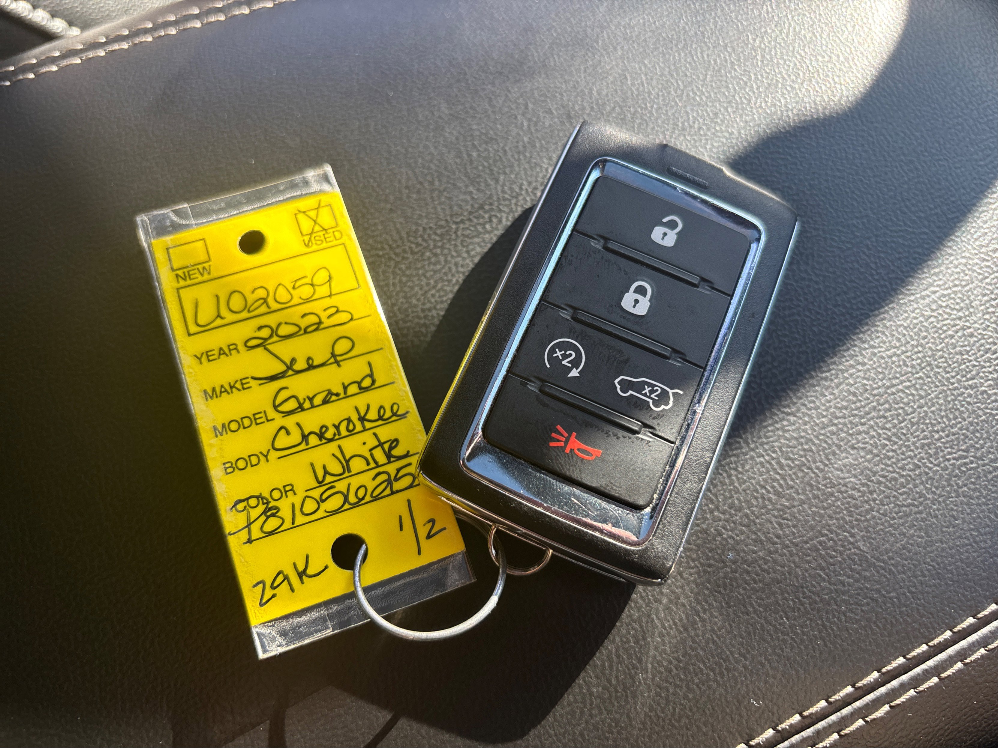 Used 2023 Jeep Grand Cherokee Altitude image 46