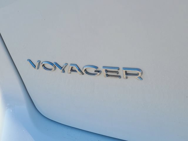 Used 2023 Chrysler Voyager LX FWD image 29