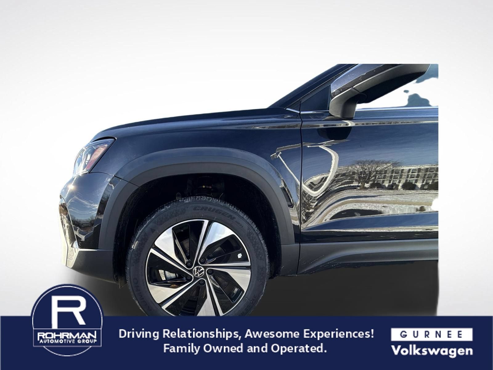 New 2026 Volkswagen Taos SE AWD/4WD image 12