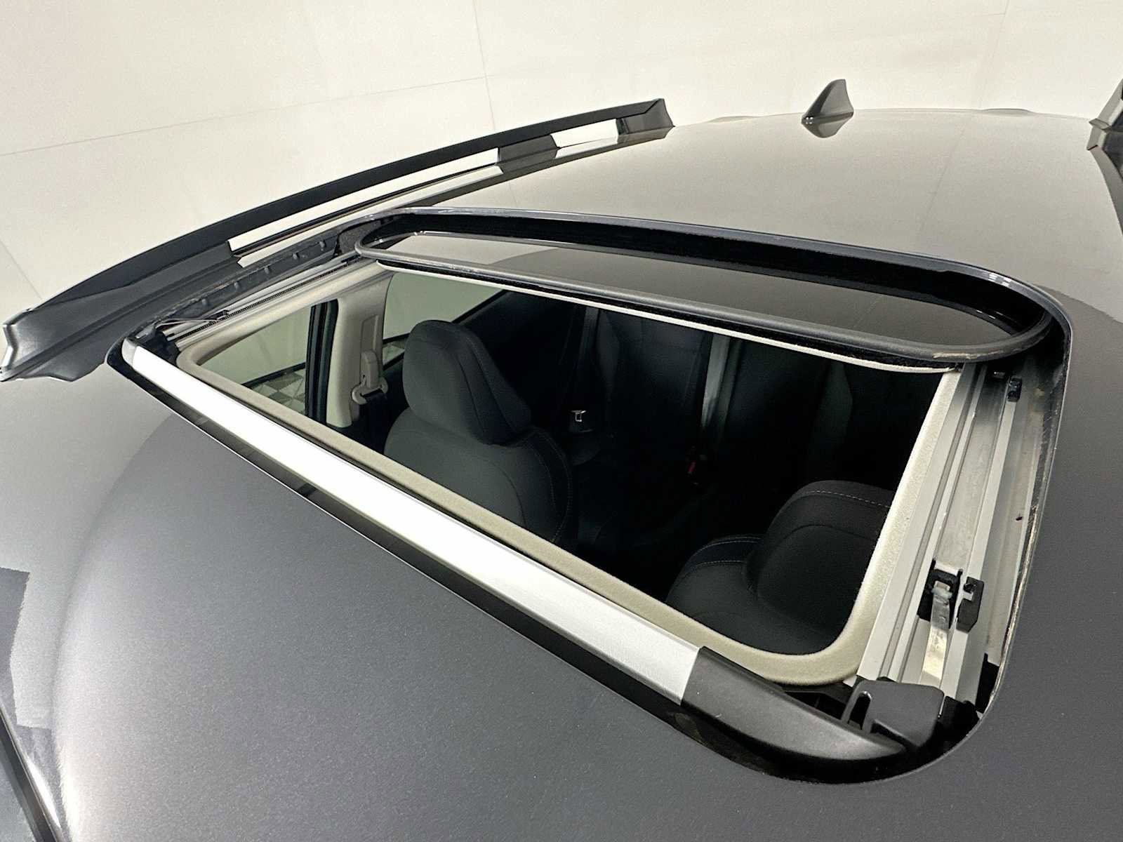 Certified 2025 Subaru Crosstrek 2.0i Premium image 19