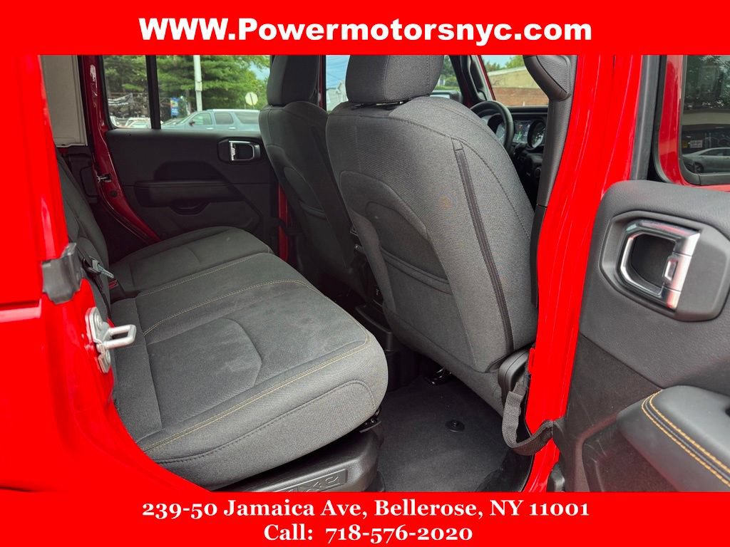 Used 2025 Jeep Wrangler Unlimited Sahara w/ Safety Group AWD/4WD image 22