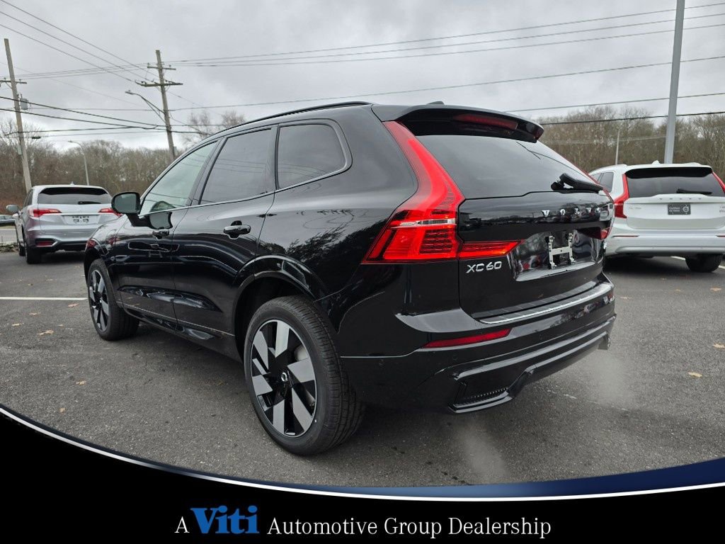 Used 2025 Volvo XC60 T8 Plus w/ Protection Package Premier image 6