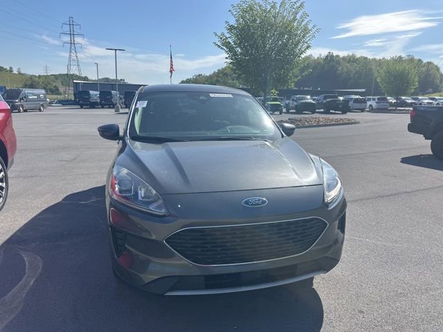 Used 2020 Ford Escape SE image 15